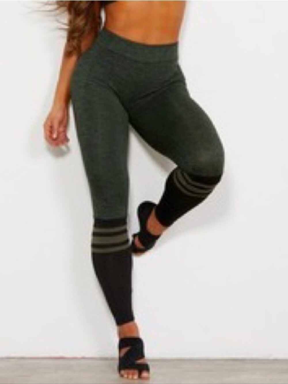 Bombshell Sportswear Dark Green & Black Leggings. Size L